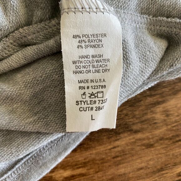 Story Gray Batwing Shirt Women's Large - Picture 8 of 8